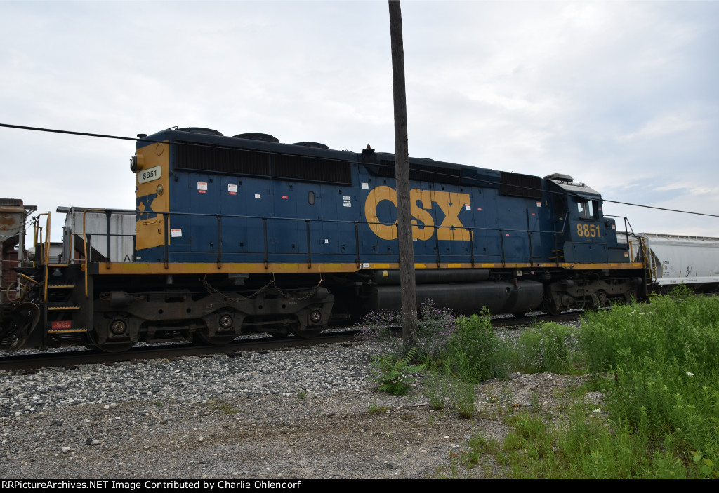 CSXT 8851